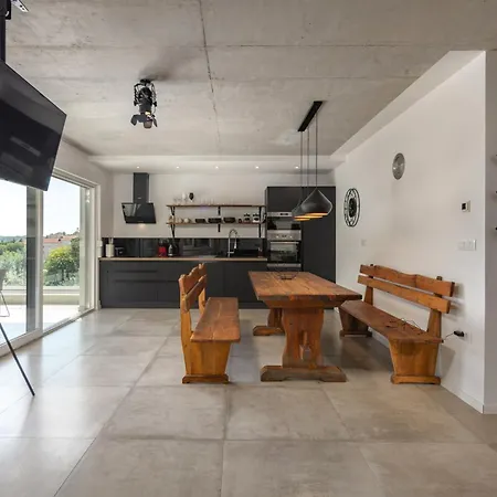 Black & White - Heated Pool Villa Pula