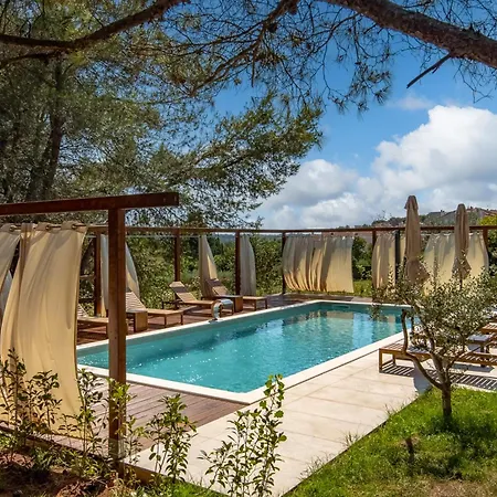 Black & White - Heated Pool * Pula