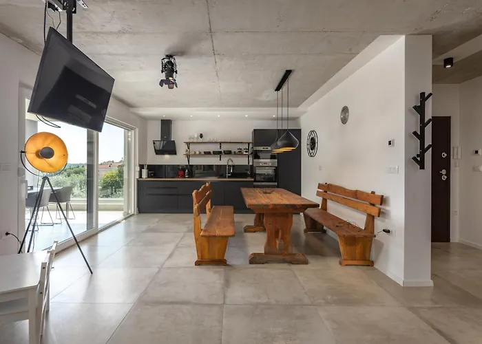 Black & White - Heated Pool Villa Pola