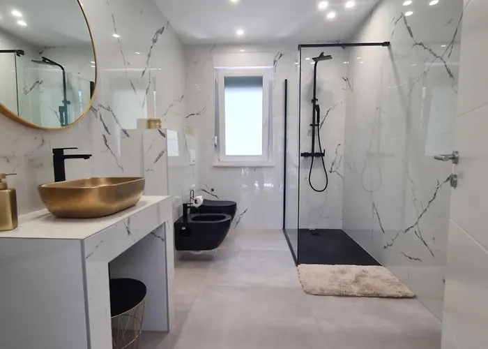 Black & White - Heated Pool