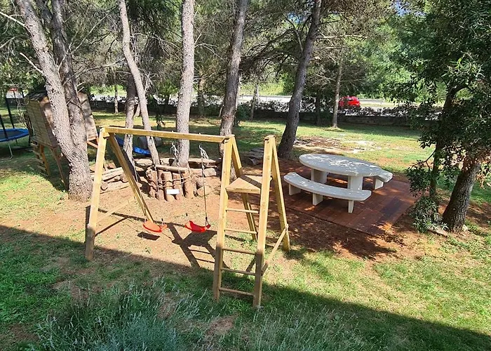 Black & White - Heated Pool Вілла *