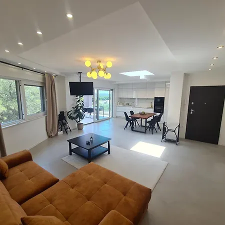 Willa Black & White - Heated Pool *